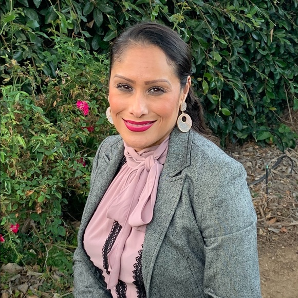 Meet your Posher, Patty - Picture 10 of 16